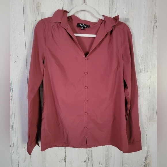 Lulus Tops - Lulus Button Down Blouse